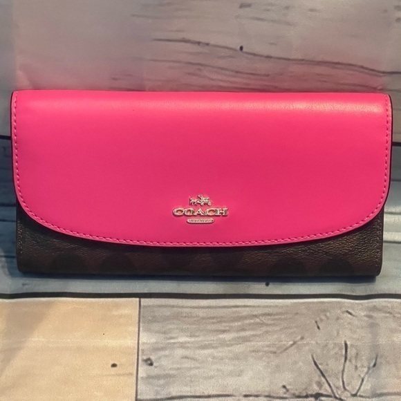 Coach ๐ฅ Signature City Zip Tote w/ matching wallet and checkbook holder ๐ฅ๐ฅ๐ฅ - Picture 13 of 16